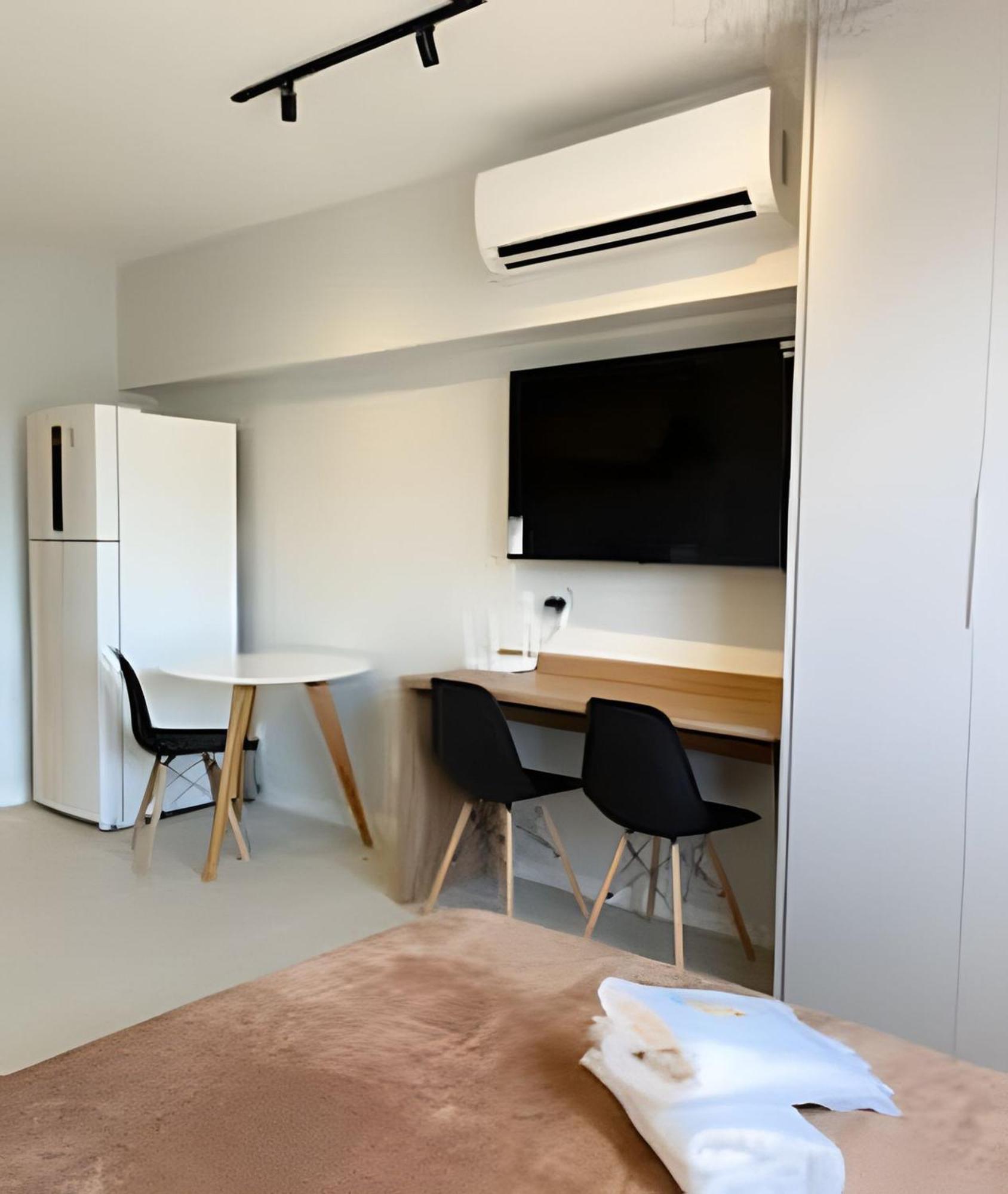 Apto 2801 Apartamento *